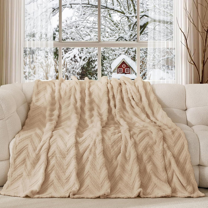 WONGS BEDDING Kuscheldecke Flauschig Decke Beige150x200 cm XL als Sofadecke Couchdecke Warme Decken,