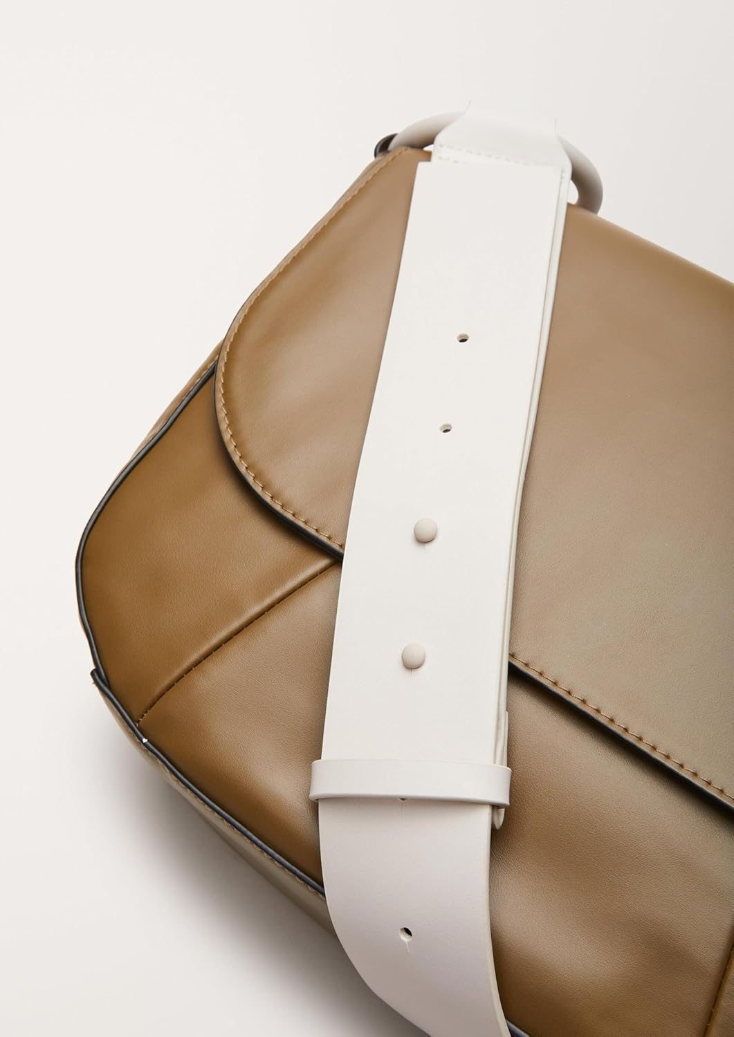 s.Oliver Damen 201.10.202.30.300.2109681 Tasche Shoulder Bag MEDI Brown, Brown