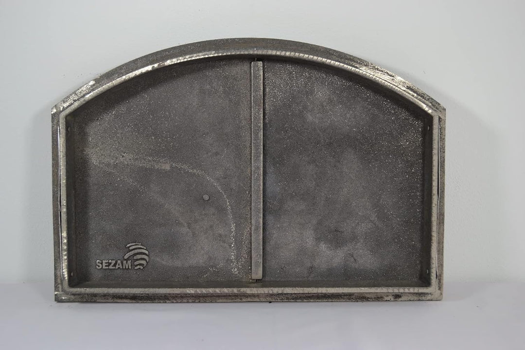 SEZAM doppelte Backofentür aus Gusseisen mit Türriegel, Nietenoptik, Pizzaofentür - Brotofen - Stein