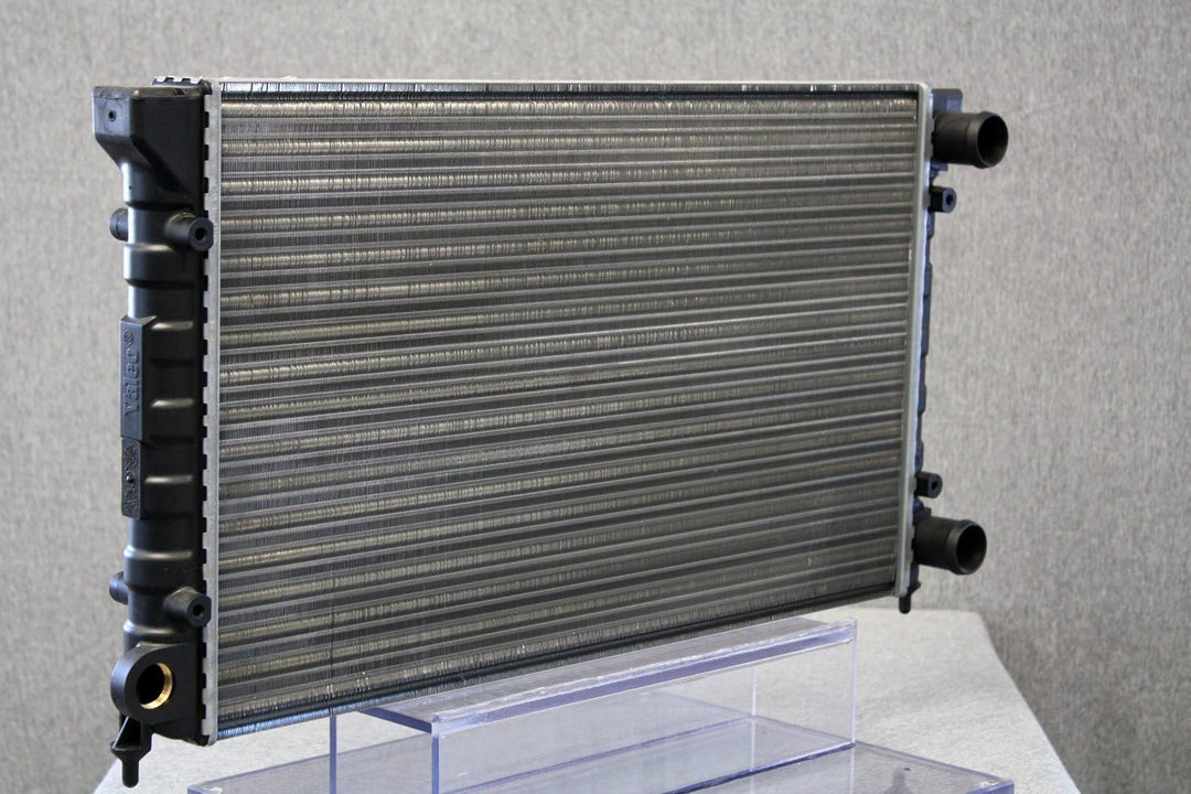 Valeo Kühler Motorkühlung 883727