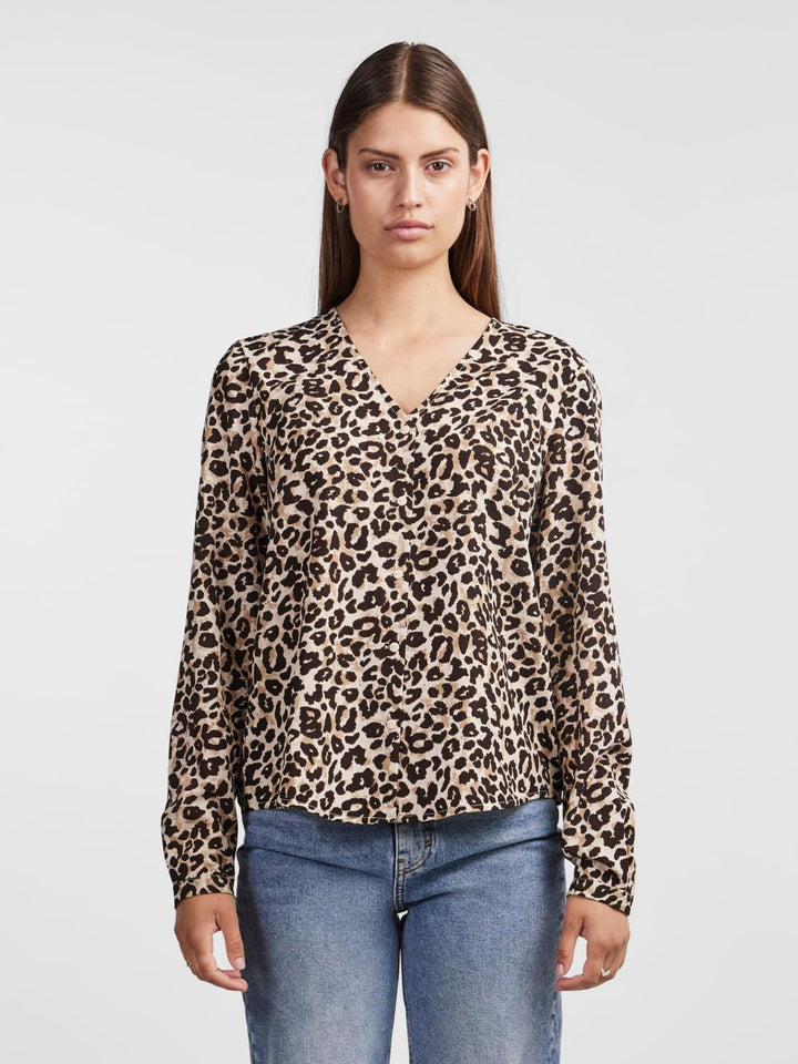 PIECES Damen Pcnessa Ls V-Neck Shirt Noos Bluse S Silver Mink/Aop:leo Aop, S Silver Mink/Aop:leo Aop