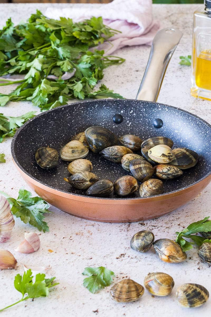 Monix Copper - Set mit 2 Pfannen, Kupfereffekt, 20-24 cm, geschmiedetes Aluminium, antihaftbeschicht