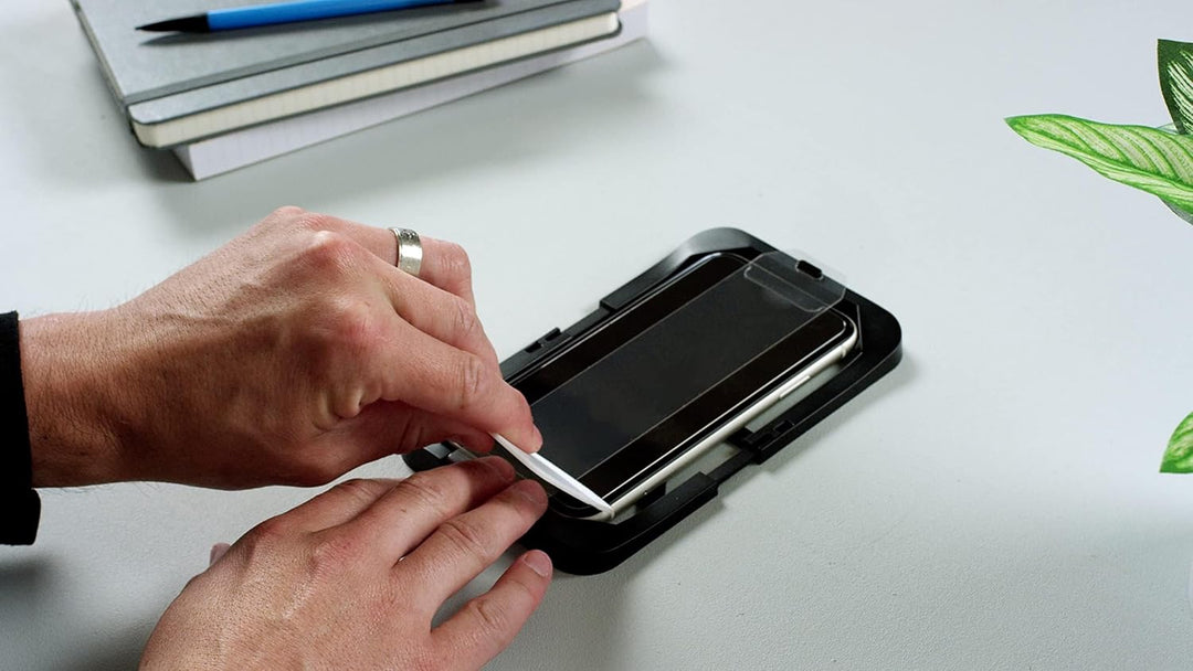 OtterBox Alpha Glass Displayschutz für iPhone 12 / iPhone 12 Pro, gehärtetes Glas, x2 Kratzschutz, K