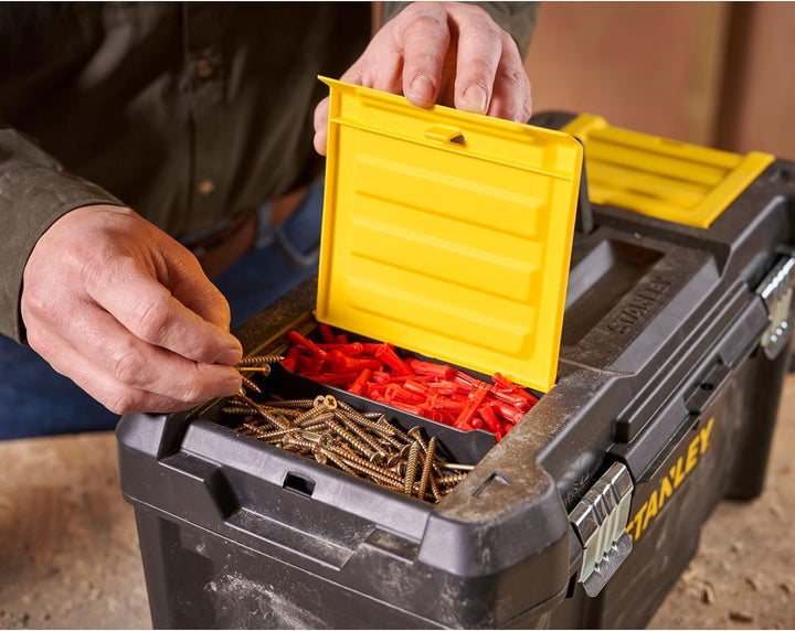STANLEY Werkzeugkoffer (19", 49x25x25cm, Werkzeugbox mit Metallschliessen, stabiler Organizer aus Ku