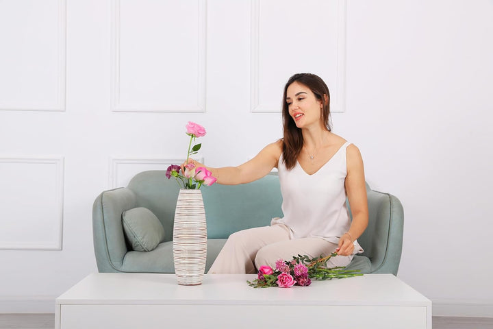 Leewadee Kleine Bodenvase für Dekozweige hohe Standvase Design Holzvase, Holz, 36 cm, White Wash, Wh
