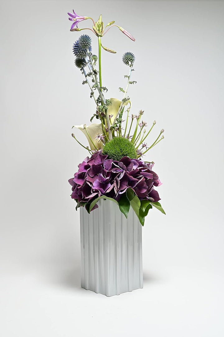 archbase.design - Vase Stem - Made in Germany - Handarbeit - deutsches Hartporzellan