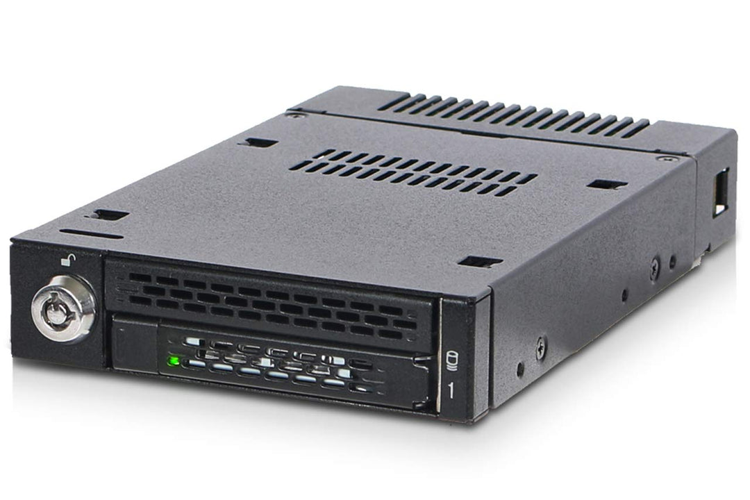 ICY DOCK M.2 NVMe PCIe SSD zu MiniSAS HD SFF-8643 Wechselrahmen mit entnehmbarem Einschub/Tray kompa