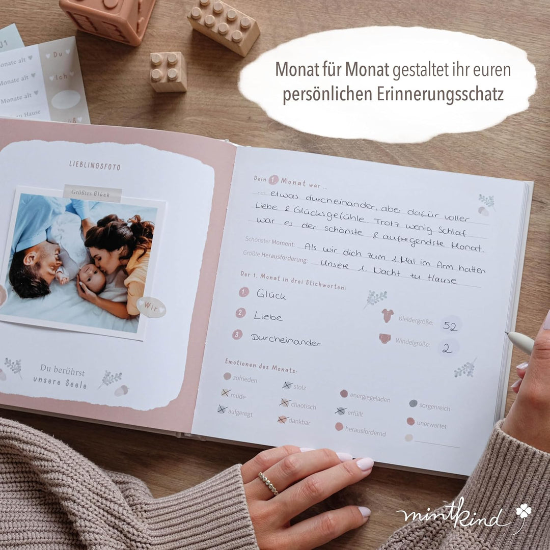 mintkind® Babyalbum "Mein erstes Lebensjahr" Wald + Sticker Set | Baby Fotoalbum zum Selbstgestalten