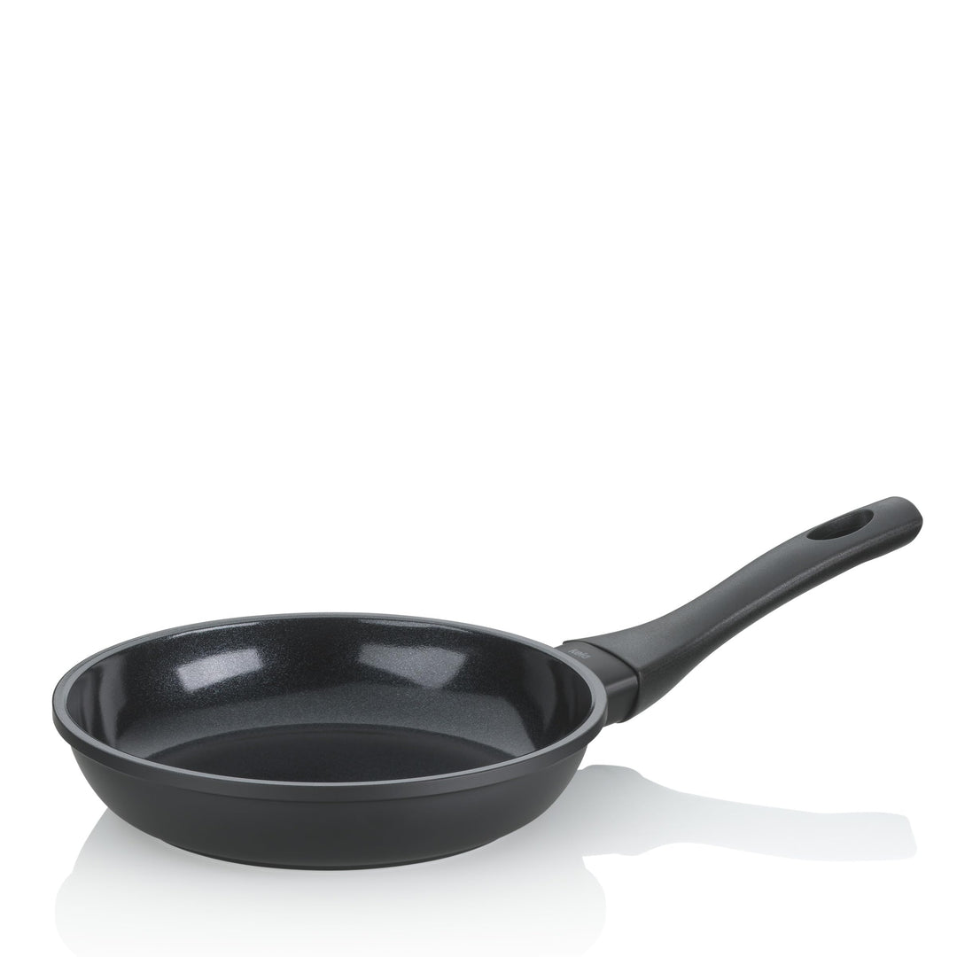 kela Bratpfanne 20cm ATURA, kleine Pfanne Induktion, Aluguss keramisch beschichtet, Bakelit-Griff, P