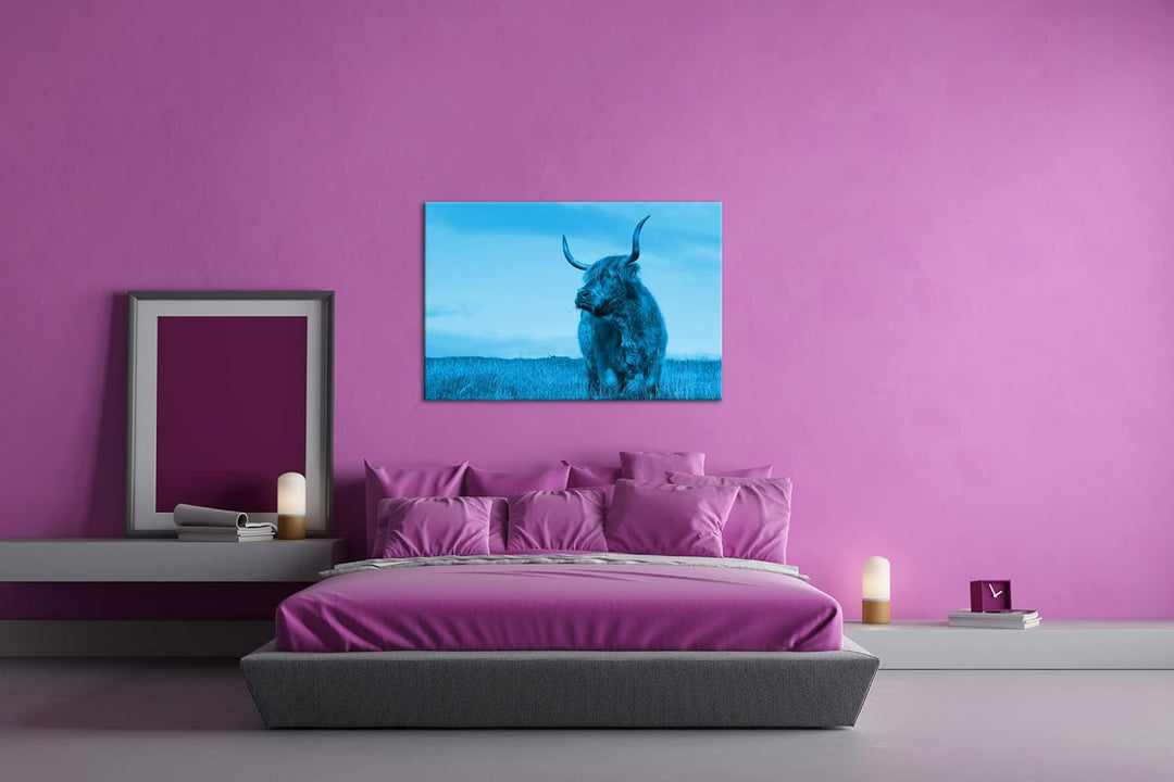 deyoli riesige Kuh auf einer Landschaft Format 80x60 Effekt: Monocrome Blau als Leinwandbild, Motiv