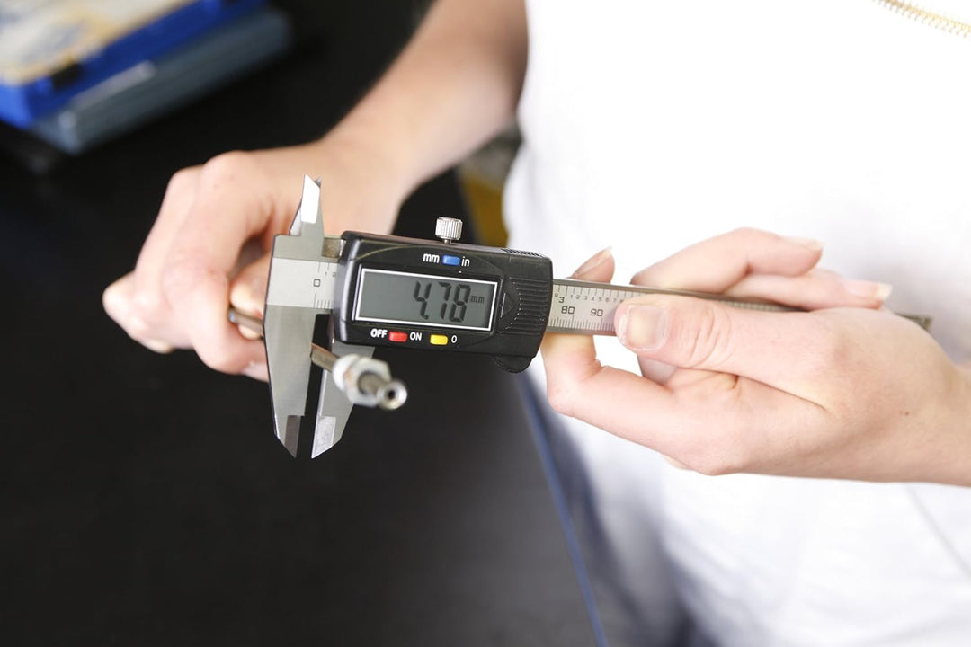 KUNZER 7EMS01 Messschieber – elektronisch mit digitaler Anzeige - Messbereich 0-150 mm – Edelstahl -