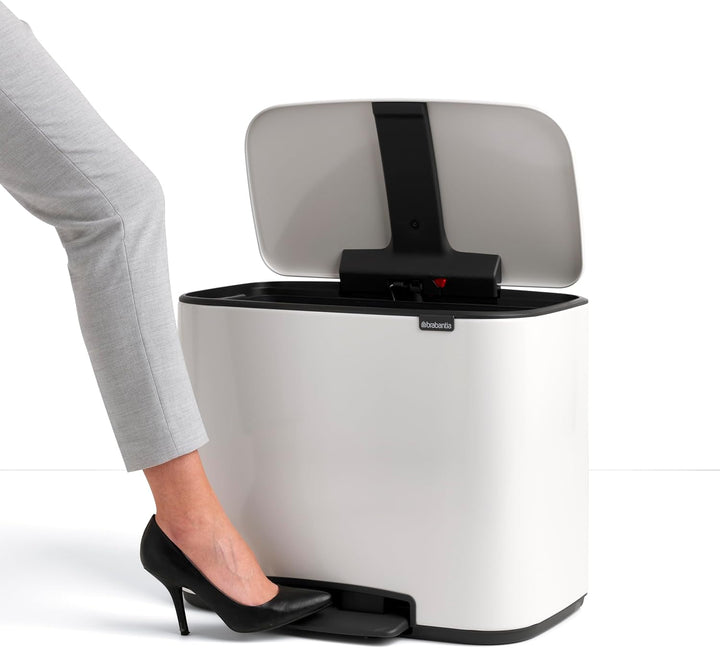 Brabantia Bo Treteimer 36 L Abfalleimer, Metall, Weiss, 54 x 36.5 x 44 cm, 1 Einheiten 1 Inneneimer