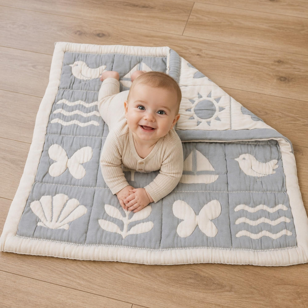 Spieldecke Baby 100 × 100 cm – Wendbar & Gepolstert | Waschbare Krabbeldecke – ideal für Tummy Time,