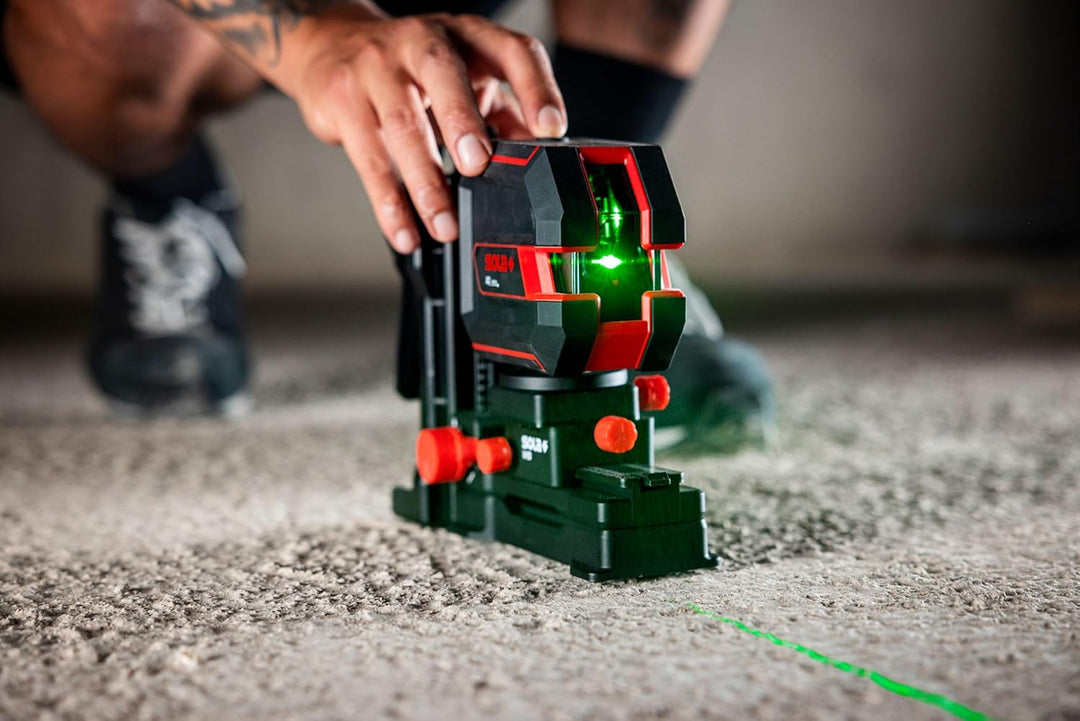 Sola X2 GREEN PROFESSIONAL Kreuzlinienlaser grün mit flexibler Wandhalterung - Linienlaser für Innen