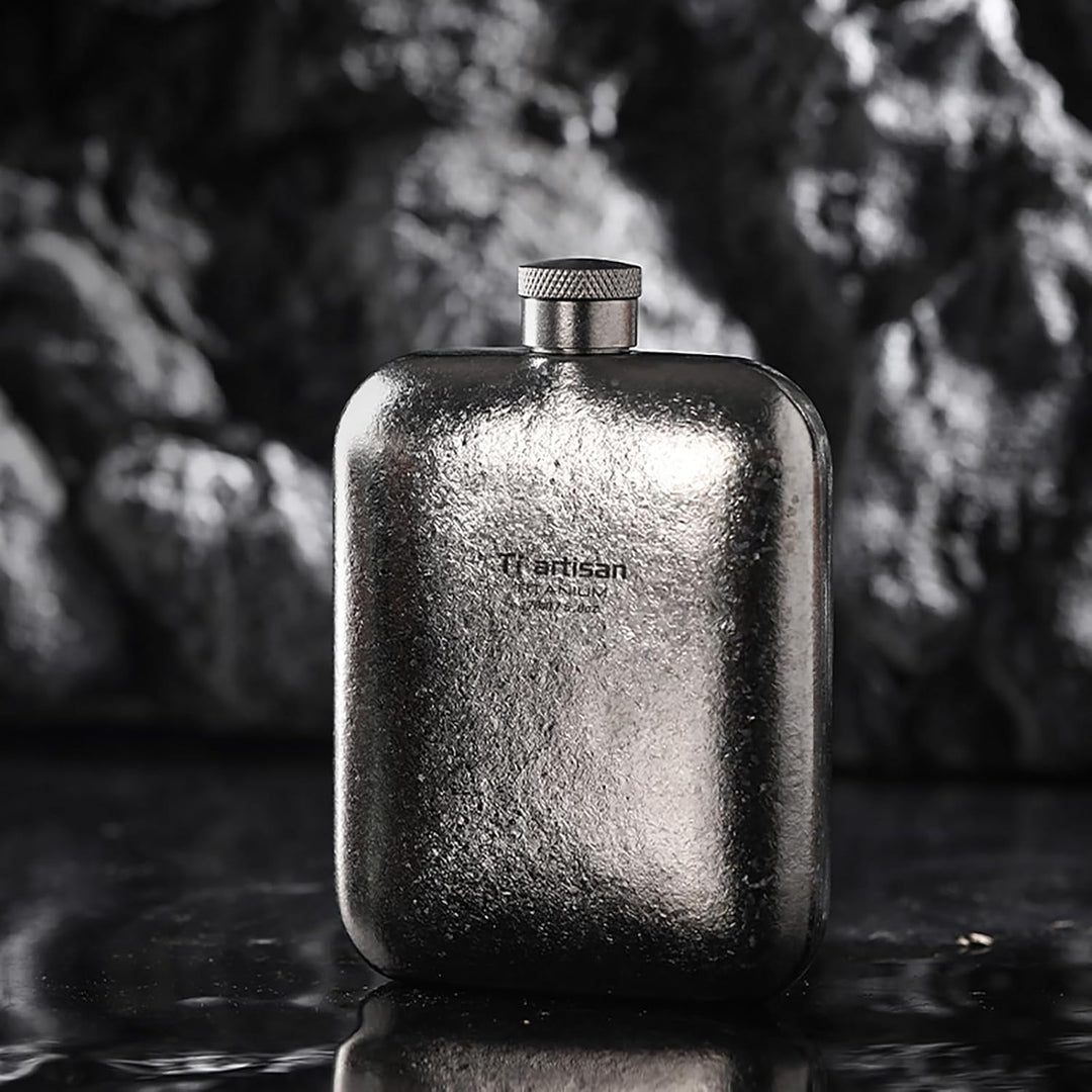 Titan Flachmann mit Trichter Ultraleichte Titanium Hip Flask Whisky Glaskolben für Outdoor-Camping,