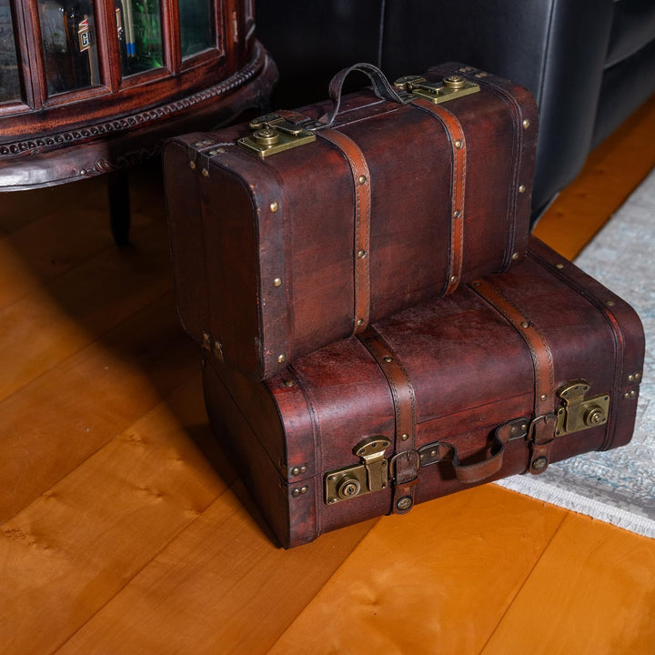 HMF Schatztruhe aus Holz, grosse Schatzkiste mit Schnappverschlüssen, dekorativer Vintage Koffer für