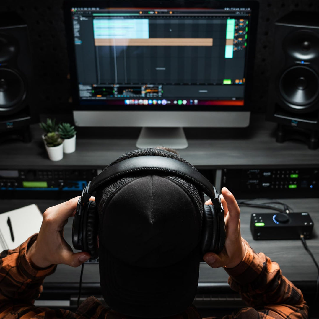 EVO 8 USB Audio Interface externe Soundkarte für Musikproduktionen (4 in / 4 out, Smartgain, Smart T