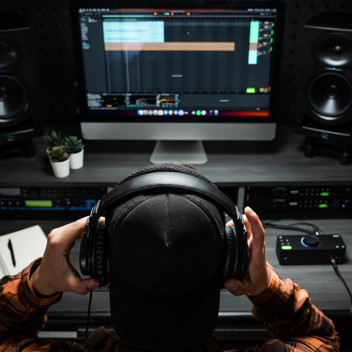 EVO 8 USB Audio Interface externe Soundkarte für Musikproduktionen (4 in / 4 out, Smartgain, Smart T