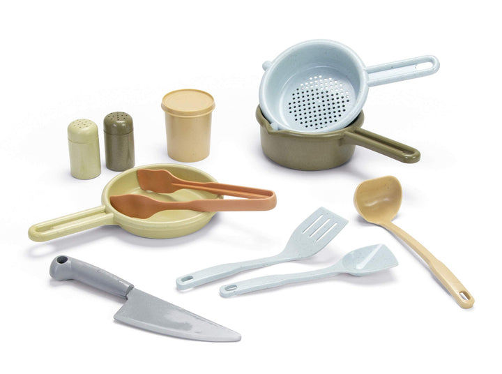 Dantoy - BIO Küchenset - Küchenset mit Töpfen, Pfannen und Zubehör - Das Set besteht aus 12 Teilen -