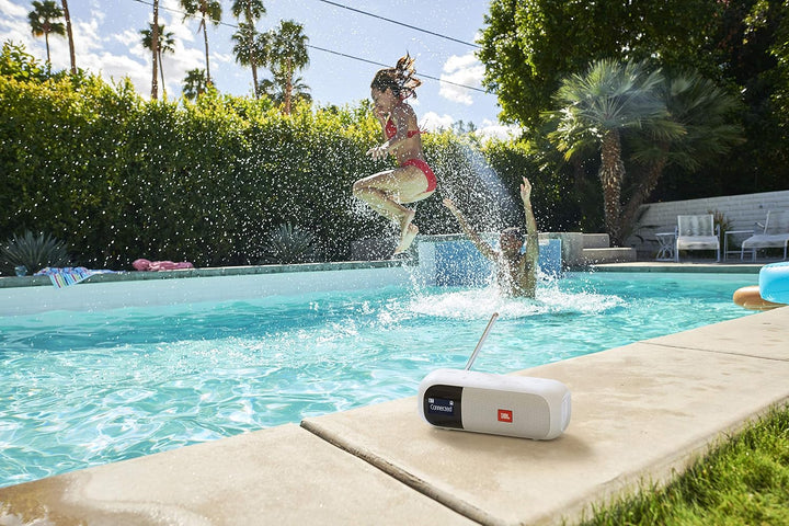JBL Tuner 2 Radiorekorder in Weiss – Tragbarer Bluetooth Lautsprecher mit MP3, DAB+ und UKW Radio –