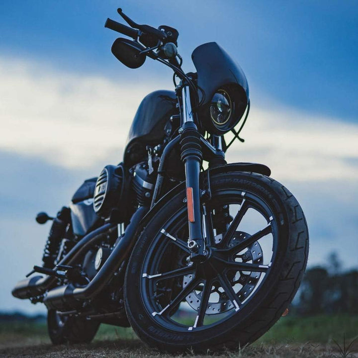 KaTur Motorrad-Scheinwerferverkleidung für Frontscheinwerfer, mit Gabelhalterung für Harley-Davidson