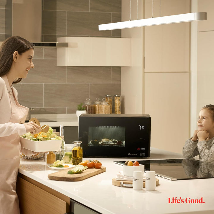 LG Mikrowelle mit integriertem Grill, 900 W, 25 l, MGBZ2593F