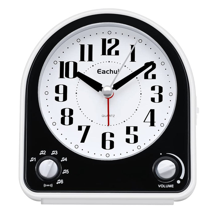 Eachui Analog Wecker mit 7 Alarmtöne, Nachtlicht, Snooze, Kein Ticken, Geräuschlos mit Einstellbare