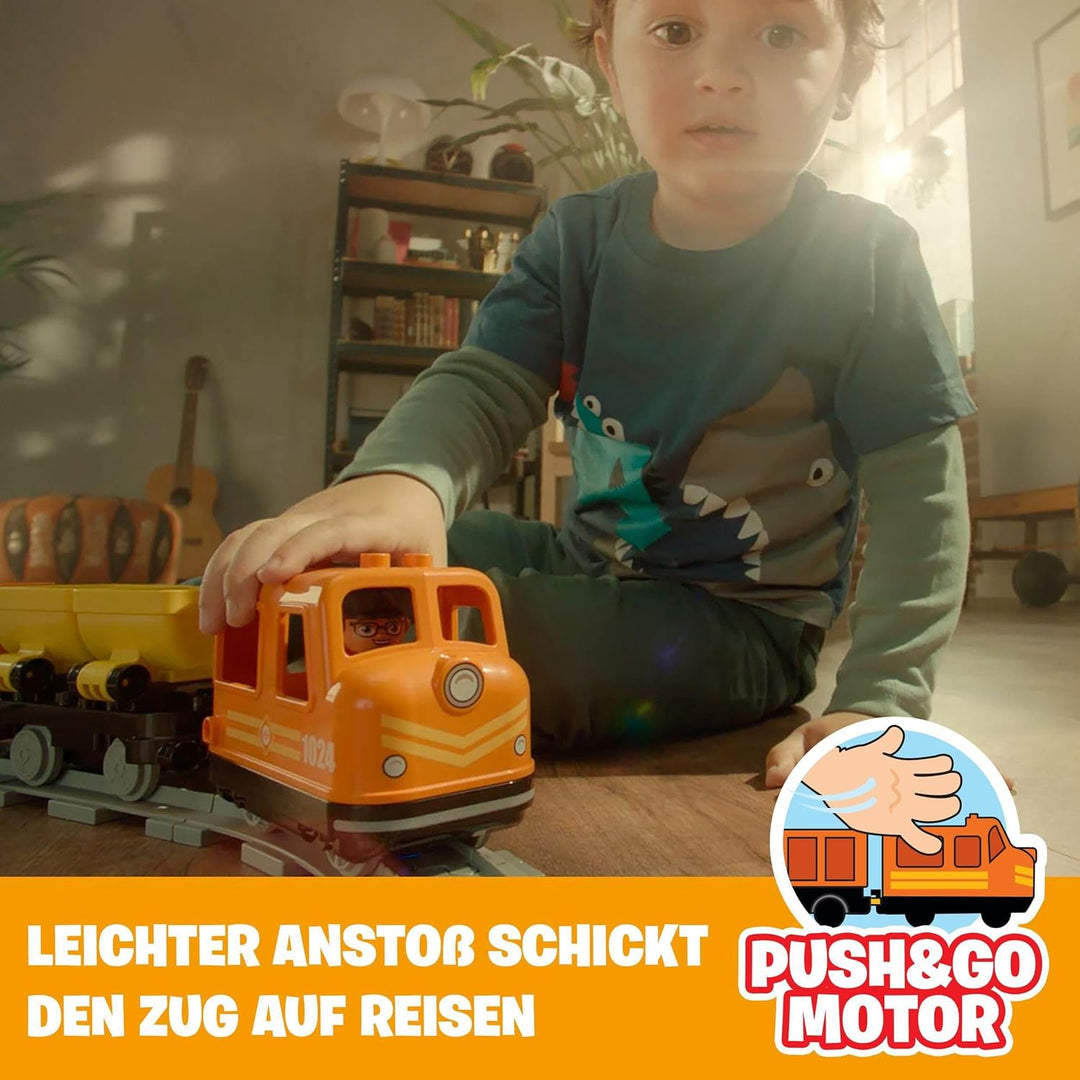 LEGO DUPLO Güterzug, „Push & Go“-Lok mit Lichtern und Geräuschen, Funktionssteinen und 2 Kranen, Spi