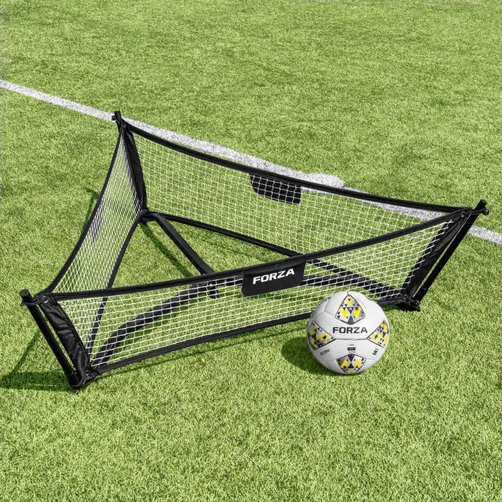 FORZA Tri 3-seitiger Fussball-Rebounder mit robustem Stahlrahmen