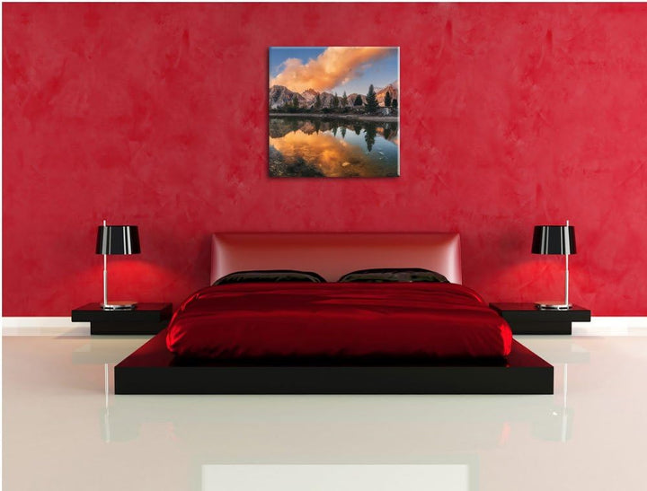 Pixxprint Bunte Dolomiten am See Limides, Format: 70x70 auf Leinwand, 70x70