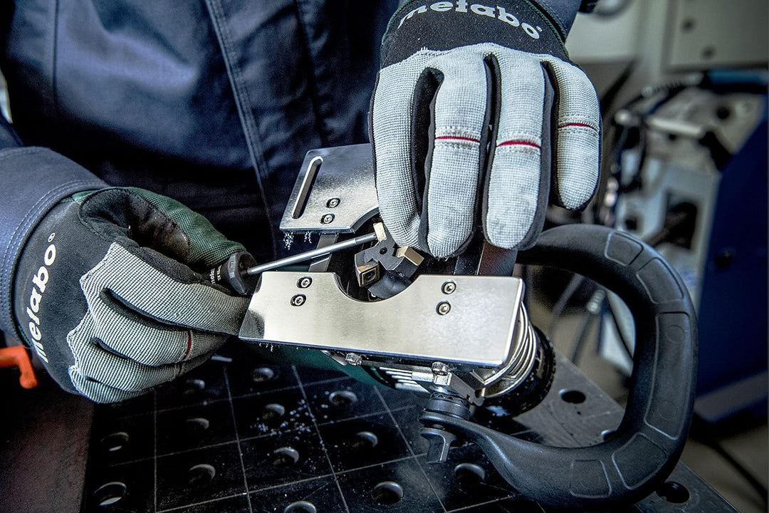 Metabo Metall-Planfräse PFM 17 – 601789500 – Präzises, schnelles Fräsen mit Tiefeneinstellung und si
