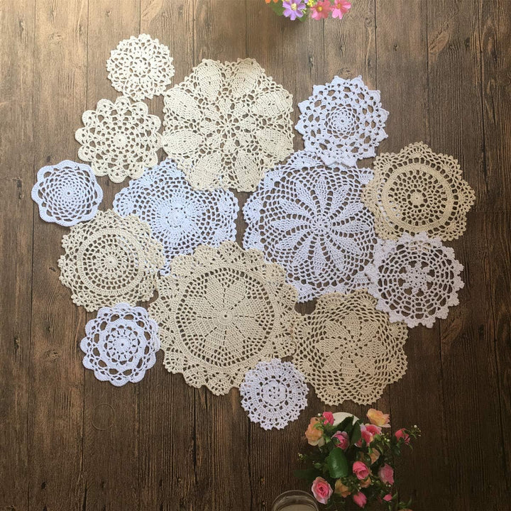 MINDPLUS Set mit 14 Handgehäkelten Deckchen Baumwolle Gehäkelte Spitzen Deckchen Tischset 10-25 cm R