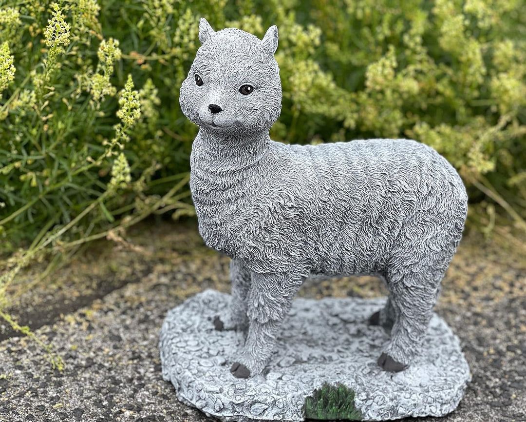 Stone and Style Steinfigur Alpaka frostfest Steinguss Gartenfigur wetterfest