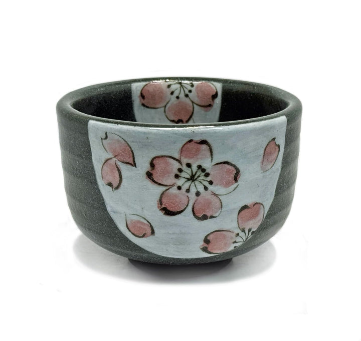 aquanaut Mino Ware Japanese Matcha Bowl Chawan Kuro-kesho Sakura Diameter 10.3cm Made in Japan