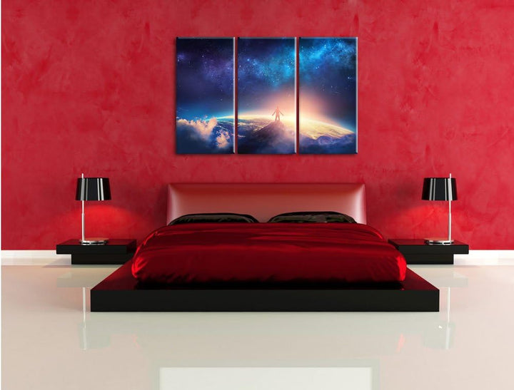 Pixxprint der Mann auf dem Berg als Leinwandbild/Grösse: 3 Teilig (120x80 cm) cm/Wandbild/Kunstdruck