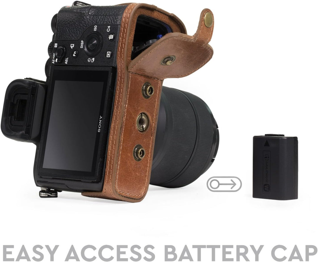 MegaGear Sony Alpha A7S II, A7R II, A7 II (28-70mm) Ever Ready Echtleder Kamera-Case mit Trageriemen