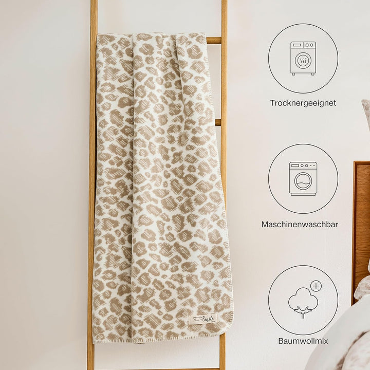 s.Oliver Leo Decke 150x200 cm - Baumwollmix, Made in Germany, warm & waschbar, Kuscheldecke Leoparde