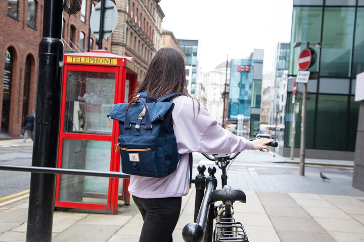 SEVENTEEN LONDON – Moderner und stilvoller ‘Canary Wharf’ Rucksack mit einem klassischen gefalteten