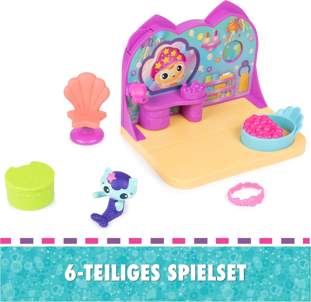 DREAMWORKS GABBY'S DOLLHOUSE - Deluxe Room Spielset,Wellness Raum mit Meerkätzchen (engl. MerCat), M