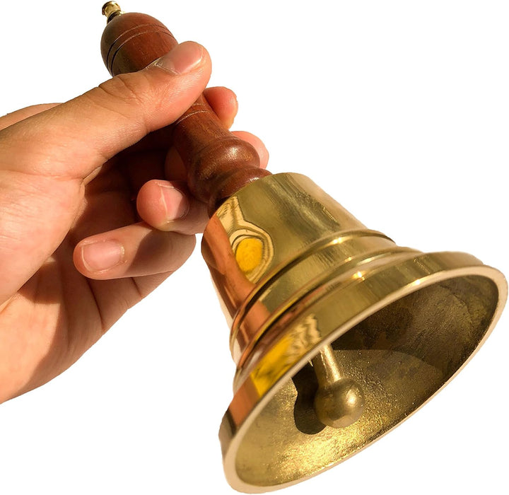 Tischglocke aus Messing mit Holzgriff, 18 cm hoch - Hängend, Gold, Klassisch, Weihnachten