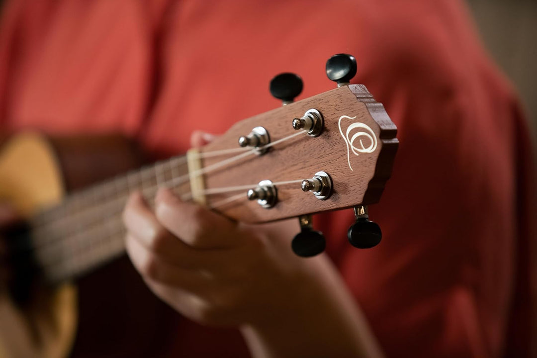 Ortega Guitars Soprano Ukulele - Bonfire Series - Fichtendecke mit lasergaviertem Motiv (RU5-SO)