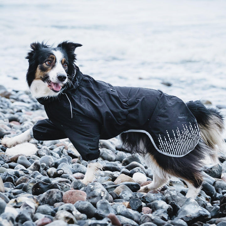 Hurtta Rainblocker Hundemantel Regenmantel mit beinen für Hunde Stream Hellblau, 60 cm, Wasserdicht,