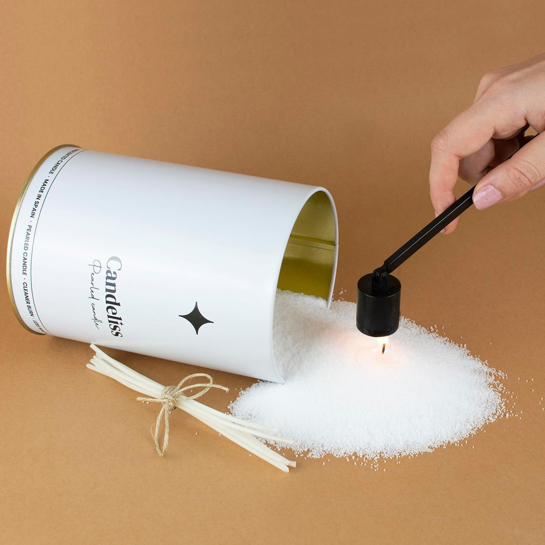 Kerzensand mit Docht Set in edler, weisser Metalldose. Kerzen sand perlenkerzen Pearled candle powde