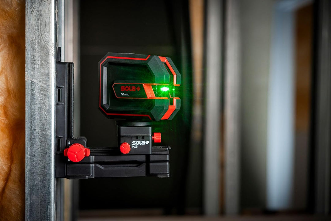 Sola X2 GREEN PROFESSIONAL Kreuzlinienlaser grün mit flexibler Wandhalterung - Linienlaser für Innen