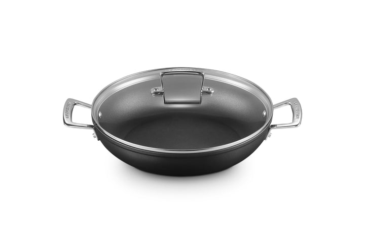 Le Creuset Aluminium-Antihaft Profipfanne mit Deckel, Ø 28 cm, Für alle Herdarten inkl. Induktion ge