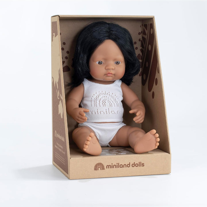 Miniland 31158 - Baby (südamerikanisches Mädchen) 40 cm SÜDAMERIKANISCHES MÄDCHEN 38cm, SÜDAMERIKANI