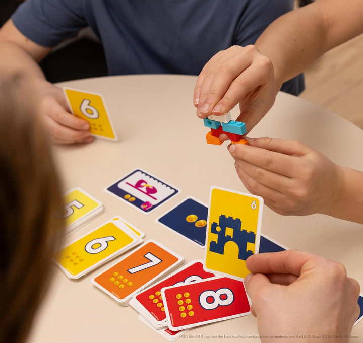 Asmodee Brick Like This! Das offizielle Lego-Partyspiel - Schnelles, lustiges Bauspiel für Familien,