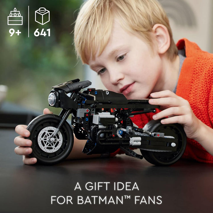 LEGO Technic The Batman - BATCYCLE Set 42155, Sammelspielzeug Motorrad, massstabsgetreuer Modellbaus