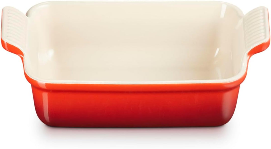 Le Creuset Rechteckige Auflaufform Tradition aus Steinzeug, 19 cm, 1.1 Liter, Kirschrot, 71102190600