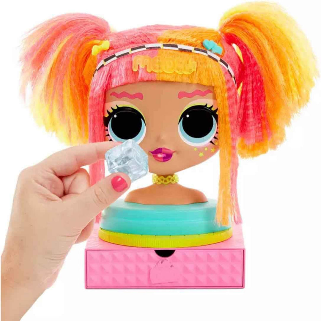 L.O.L. Surprise!, O.M.G. Styling Head Neonlicious – Frisierkopf mit 30 Überraschungen, Styling-Erwei